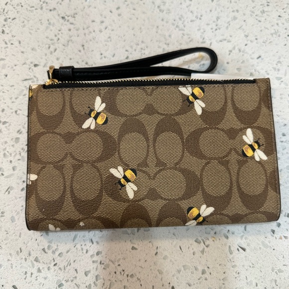 Coach Phone Wallet Bee Print Tech Wallet - Picture 5 of 11